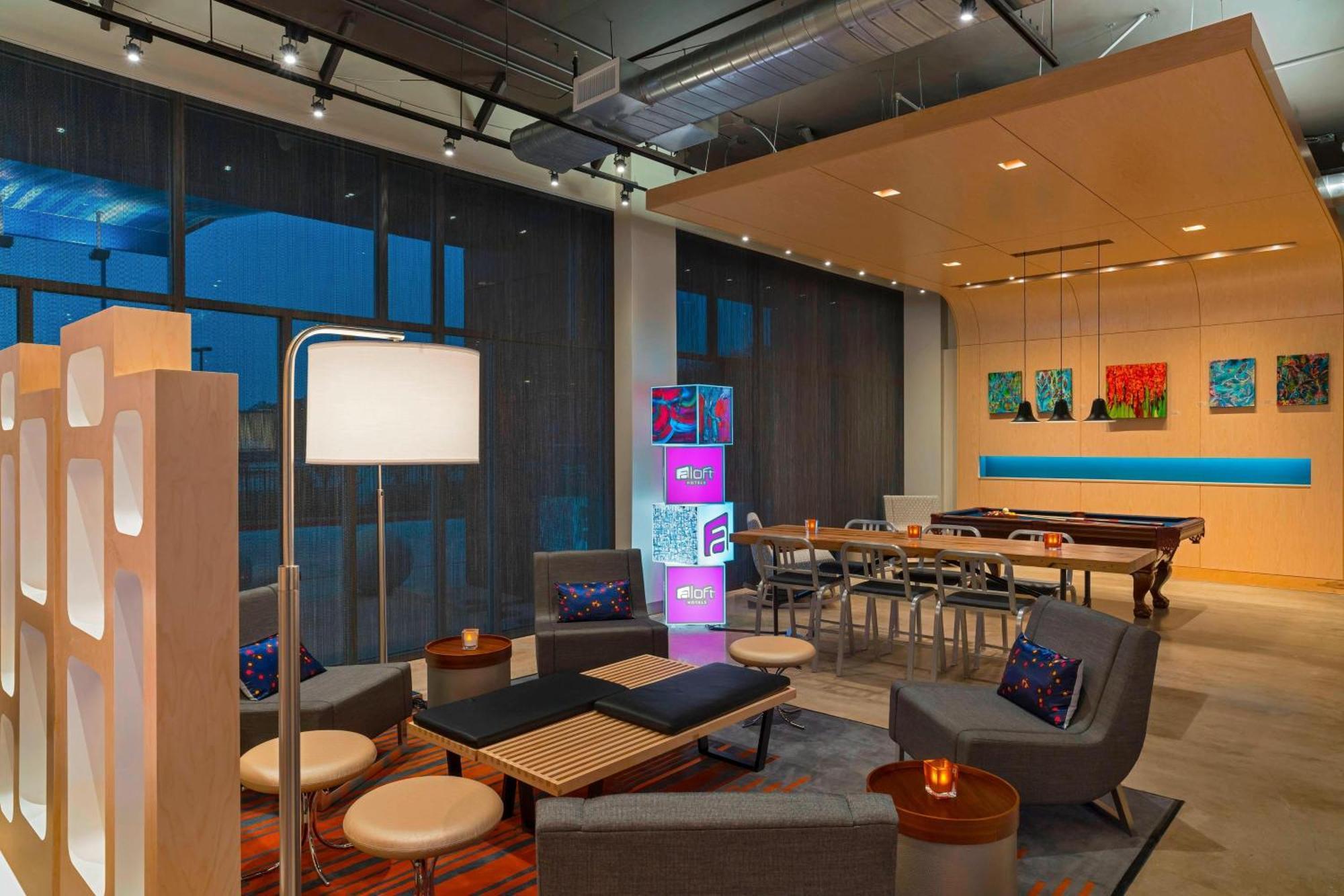 Hotel Aloft College Station Exteriér fotografie